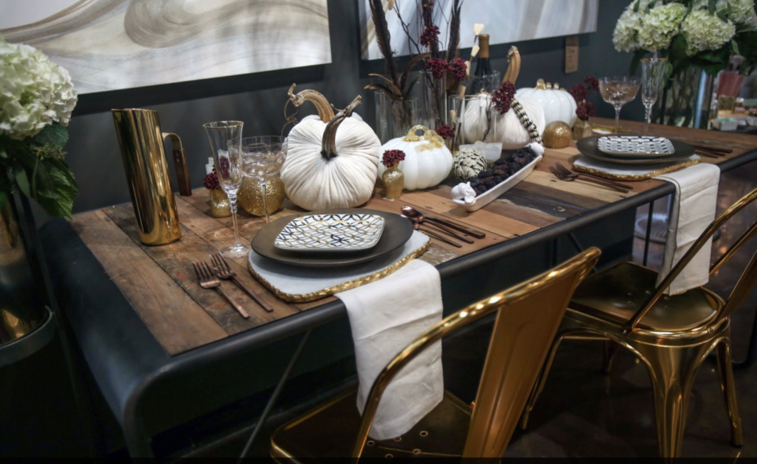 How to Style a Modern Glam Thanksgiving Table